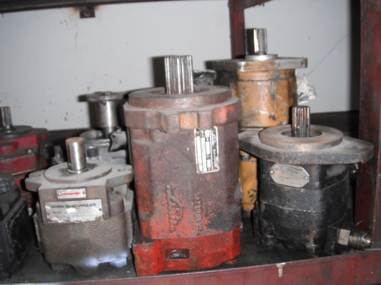 ปั๊มหลายรุ่น ของอยู่เซียงกงวังน้อย