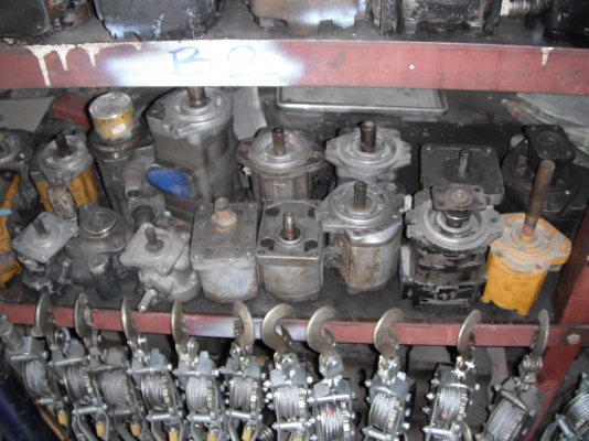 ปั๊มหลายรุ่น ของอยู่เซียงกงวังน้อย