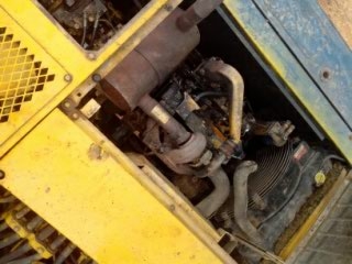 KOMATSU P 120-5 โนแอร ไฟฟ้าไม่มี คอนโทรลยาว เหลืองวด 560000 งวดละ20000