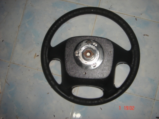 ขายพวงมาลัยอีซุซุ