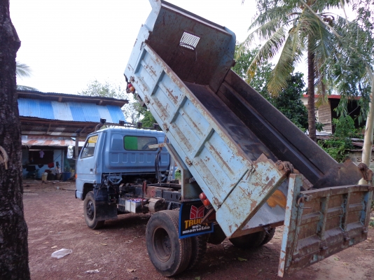 6 ล้อดั้ม ISUZU NPR 125 HP ไม่มีนายหน้าเจรจาโดยตรง