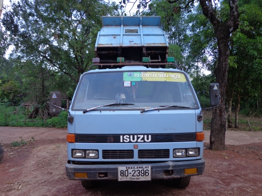6 ล้อดั้ม ISUZU NPR 125 HP ไม่มีนายหน้าเจรจาโดยตรง