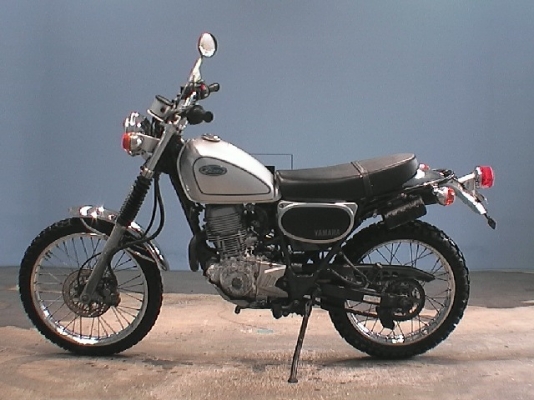 ขายรถมอเตอร์ไซต์คลาสสิคนำเข้าหลายคัน ขายรถมอเตอร์ไซต์คลาสสิคนำเข้าหลายคัน