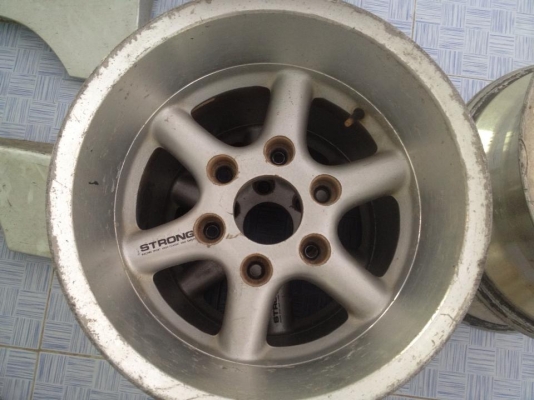 ขายล้อ 15 6รู กว้าง8 ออฟ0