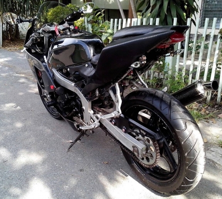 ขายด่วนๆๆGSX400ราคาถูกเวอร์ เล่มทะเบียนโอน