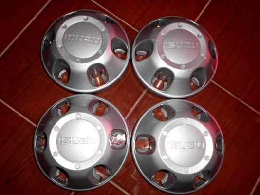 ขายฝาปิดดุมล้อ  อิซูซุ ออลนิวดีแม็ค ใหม่เอี่ยมไม่มีรอยใดๆสวยป้ายแดง