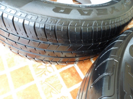 แม็กmasda3(สภาพสวย)ขอบ16"5รู114พร้อมยาง 205/55/16 ยกชุด5,500บ.t.085-227-5772 รังสิต "สนใจแม็ก หรือ ยาง แยกขายให้ได้ครับ"