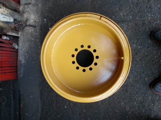 กะทะล้อรถตักล้อยาง CAT KOMATSU