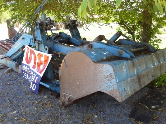 ใบตักรถไถฟอร์ด