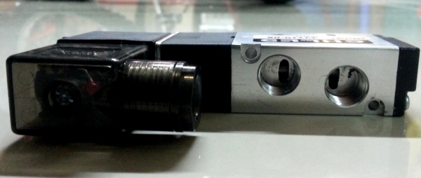 ขายรีเลย์ประตูลม 24v ซื้อมาเยอะแบ่งไปใช้ครับ