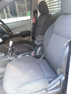 ขายเบาะคู่หน้า Triton ปี2011 สีดำ ราคา 4,000 บาทพร้อมราง