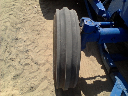 ขายด่วน รถไถ FORD 6600 รหัสเครื่อง T3 DINN 6015 B ราคาต่อรองได้ครับ (บริการจัดส่งฟรีทั่วประเทศไทย)