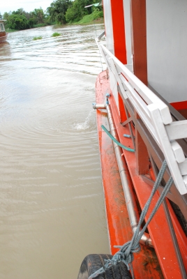 ขายเรือท่องเที่ยวไม้สักทั้งลำพร้อมใช้ (ธวัชชัยรีสอร์ท 1) ขายเรือท่องเที่ยวไม้สักทั้งลำพร้อมใช้ (ธวัชชัยรีสอร์ท 1)