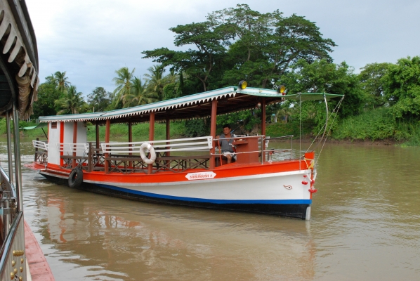 ขายเรือท่องเที่ยวไม้สักทั้งลำพร้อมใช้ (ธวัชชัยรีสอร์ท 1)