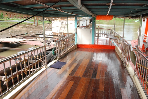 ขายเรือท่องเที่ยวไม้สักทั้งลำพร้อมใช้ (ธวัชชัยรีสอร์ท 2) ขายเรือท่องเที่ยวไม้สักทั้งลำพร้อมใช้ (ธวัชชัยรีสอร์ท 2)