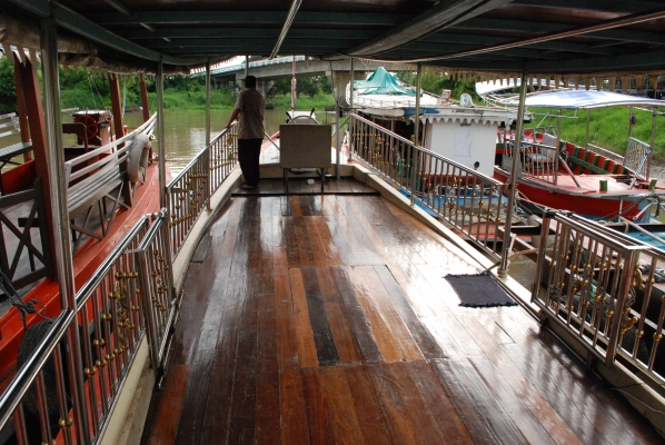 ขายเรือท่องเที่ยวไม้สักทั้งลำพร้อมใช้ (ธวัชชัยรีสอร์ท 2) ขายเรือท่องเที่ยวไม้สักทั้งลำพร้อมใช้ (ธวัชชัยรีสอร์ท 2)