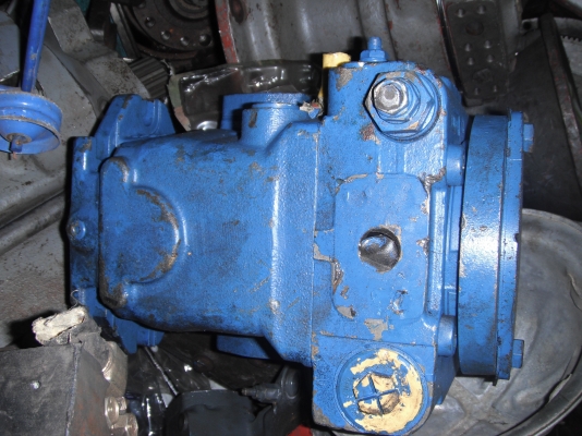 ปั๊มรถบด BOMAG