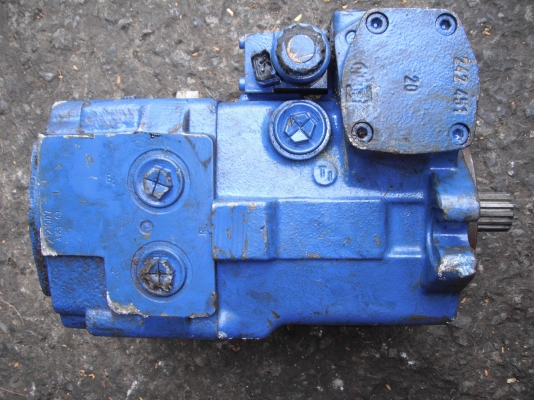 ปั๊มรถบด BOMAG