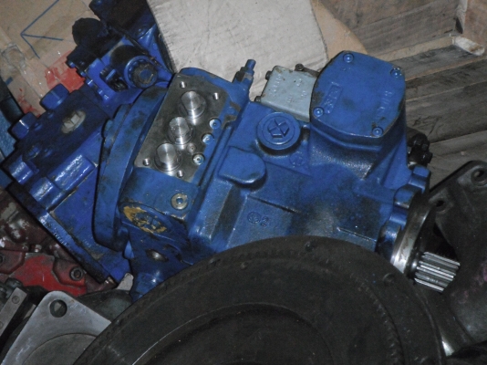 ปั๊มรถบด BOMAG