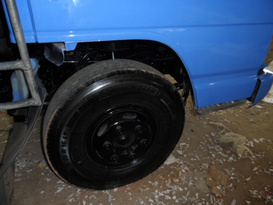 ISUZU NQR 66LX5T ปี2540รถห้างแท้ ยาว 5.5 เมตร เครื่อง4HF1120แรงฝาขาว แคซซีสวยตลอดไม่มีโกร่งไม่มีสนิมยางเลเดียล825ขอบ16 ISUZU NQR 66LX5T ปี2540รถห้างแท้ ยาว 5.5 เมตร เครื่อง4HF1120แรงฝาขาว แคซซีสวยตลอดไม่มีโกร่งไม่มีสนิมยางเลเดียล825ขอบ16