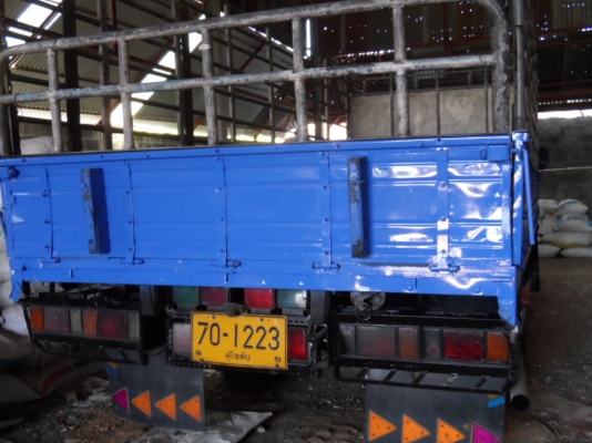 ISUZU NQR 66LX5T ปี2540รถห้างแท้ ยาว 5.5 เมตร เครื่อง4HF1120แรงฝาขาว แคซซีสวยตลอดไม่มีโกร่งไม่มีสนิมยางเลเดียล825ขอบ16 ISUZU NQR 66LX5T ปี2540รถห้างแท้ ยาว 5.5 เมตร เครื่อง4HF1120แรงฝาขาว แคซซีสวยตลอดไม่มีโกร่งไม่มีสนิมยางเลเดียล825ขอบ16