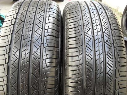 ขายยาง MICHELIN LATITUDE Tour HP ปี2912 1เส้น 4312 1เส้น (1คู่) ไม่มีป่ะ 215/70/16 ราคา 2,600 ดูของแถวปากเกร็ด สนใจติดต่อ 090-676-4651 เบียร์ครับ