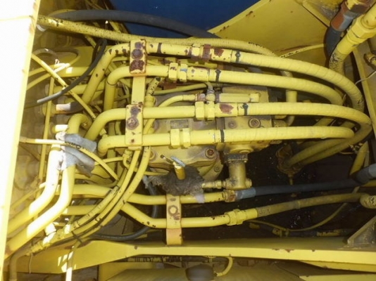 New stock KOBELCO SK200-1 มาร์คทรี สภาพสวยจัด นำเข้าจากญี่ปุ่น แทร็คใหญ่ 800mm