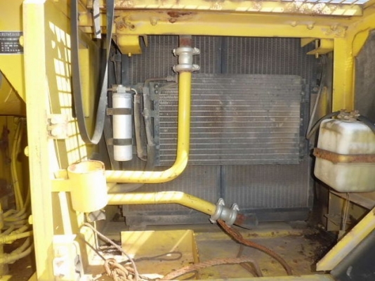 New stock KOBELCO SK200-1 มาร์คทรี สภาพสวยจัด นำเข้าจากญี่ปุ่น แทร็คใหญ่ 800mm