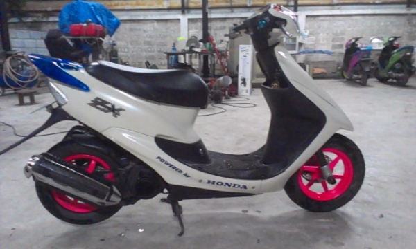 ZX af35 โช้คทอง ล้อแม็ก ท่อตะแกรง ZX af35 โช้คทอง ล้อแม็ก ท่อตะแกรง