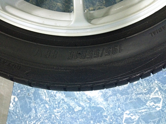 ขายแม็ก avantage racing RS ขอบ 15 พร้อม ยาง