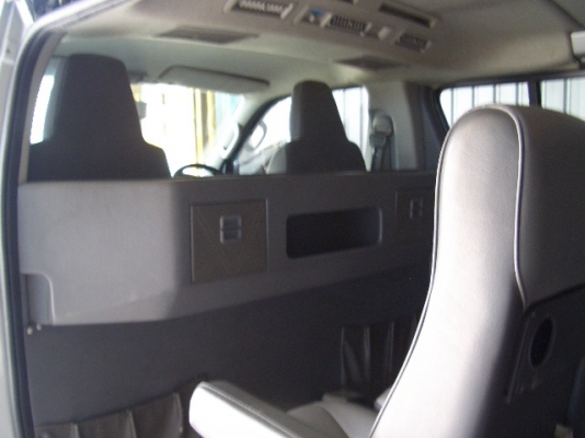 รถตู้หัวจรวดเครื่อง30 glเบาะหนัง3แถว VIPสภาพดี freeดาวน์ รถตู้หัวจรวดเครื่อง30 glเบาะหนัง3แถว VIPสภาพดี freeดาวน์