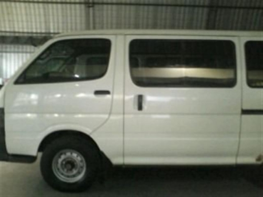 รถตู้หัวจรวดเครื่อง30 glเบาะหนัง3แถว VIPสภาพดี freeดาวน์ รถตู้หัวจรวดเครื่อง30 glเบาะหนัง3แถว VIPสภาพดี freeดาวน์