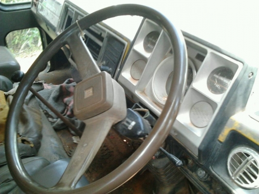 ISUZU JCM 145 HP 6 BB1 กระบะคอกเหล็กมีหลังคาความยาว 5.50 เมตรสภาพสวย เครื่องแน่นแรงดี ภายในเก๋งคอนโซลสวยครบ ช่วงล่างคัชซีสวยไม่มีดาม ยาง 8.25 ขอบ 20 สภาพดีพร้อมใช้งานได้เลย เอกสารทะเบียนครบพร้อม ราคาต่อรองได้ครับ