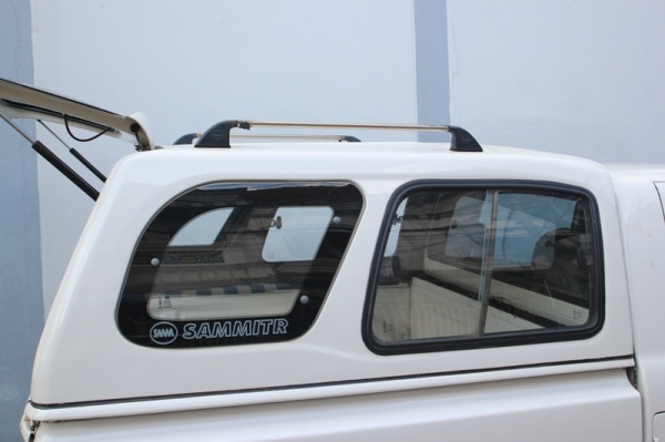 ขายหลังคาสามมิตร