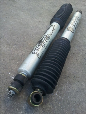 โช๊คอัพ Edelbrock เดือยบน-หูล่าง ถอดจากฟอร์จูนเนอร์