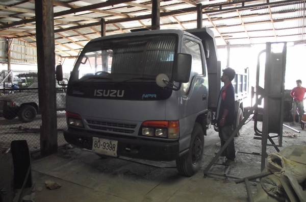 ขายด่วน รถหกล้อดั้ม NPR 120