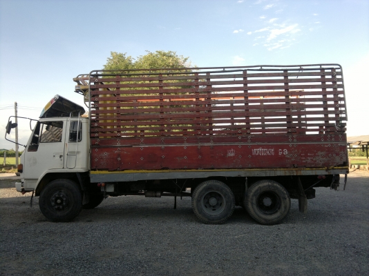 ขาย ISUZU ROCKY 10ล้อ  เครื่อง 6BG1 175cc. ปี 42 เพลาเดียว