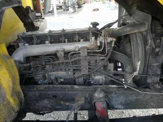 ขาย ISUZU ROCKY 10ล้อ  เครื่อง 6BG1 175cc. ปี 42 เพลาเดียว