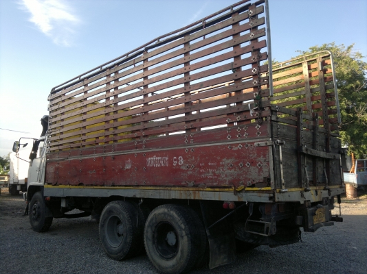 ขาย ISUZU ROCKY 10ล้อ  เครื่อง 6BG1 175cc. ปี 42 เพลาเดียว