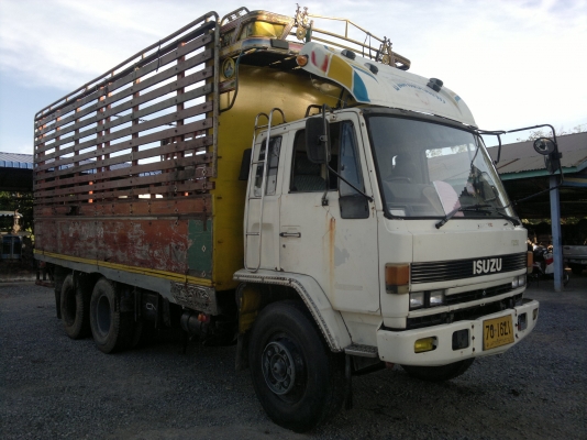ขาย ISUZU ROCKY 10ล้อ  เครื่อง 6BG1 175cc. ปี 42 เพลาเดียว