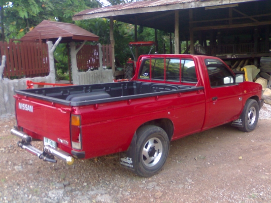 ขายNISSAN BIG M ปี40ตอนเดียว จอโค้ง เครื่อง2500 สภาพสวยๆคับ ขายNISSAN BIG M ปี40ตอนเดียว จอโค้ง เครื่อง2500 สภาพสวยๆคับ