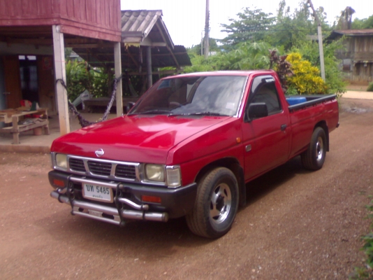 ขายNISSAN BIG M ปี40ตอนเดียว จอโค้ง เครื่อง2500 สภาพสวยๆคับ ขายNISSAN BIG M ปี40ตอนเดียว จอโค้ง เครื่อง2500 สภาพสวยๆคับ