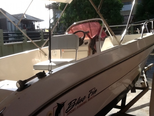 ขายเรือ ซีเล ท่องเที่ยวตกปลาไม่ค่อยได้ใช้งานสภาพเหมือนใหม่เครื่อง115 ขายเรือ ซีเล ท่องเที่ยวตกปลาไม่ค่อยได้ใช้งานสภาพเหมือนใหม่เครื่อง115