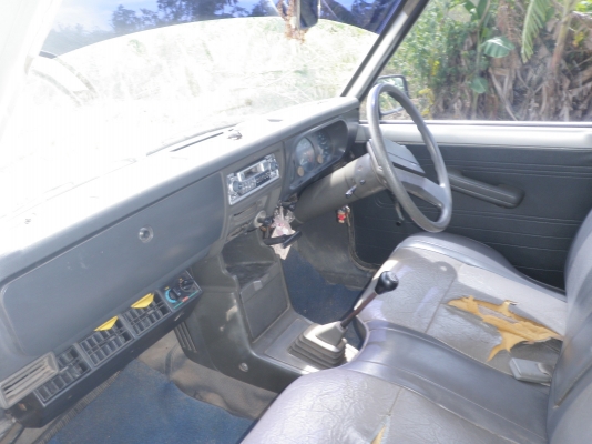 MAZDA ตอนเดียว 5 เกียร์ ครับ MAZDA ตอนเดียว 5 เกียร์ ครับ