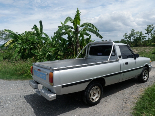 MAZDA ตอนเดียว 5 เกียร์ ครับ MAZDA ตอนเดียว 5 เกียร์ ครับ