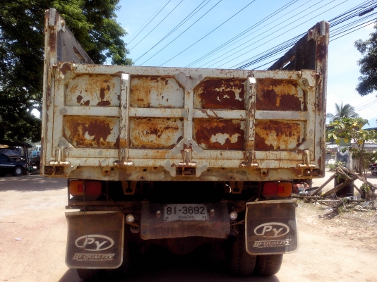 ขายบรรทุกสิบล้อดั๊ม