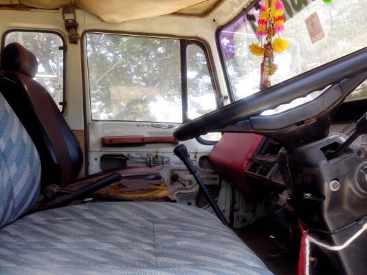 ขายบรรทุกสิบล้อดั๊ม