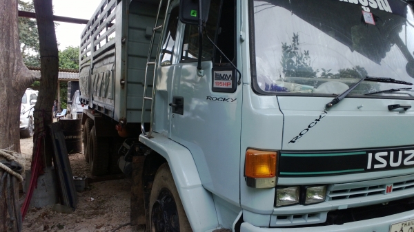 10ล้อดั้มร็อคกี้FVZ 195แรง ห้างแท้ เครื่องสวย คัสซีสวย ยางสวย