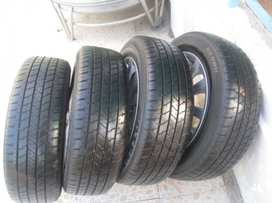 ขายล้อแม็ก Toyota vios 12 ก้าน 15"x5.5" et45 4รู100 +ยางต้นปี12 ครับ  สนใจติดต่อเล็กคลองสามครับ (081-3747940)