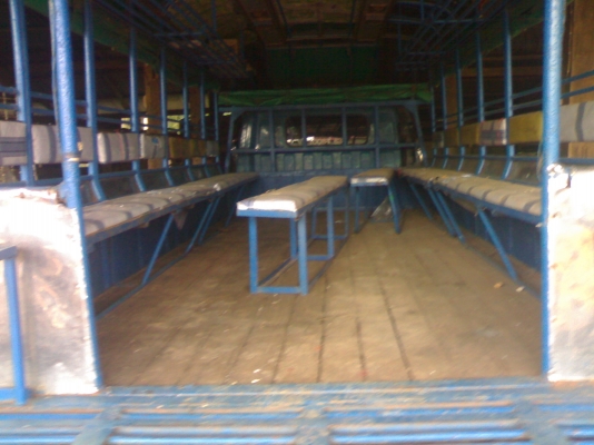 ขาย6ล้อรถโดยสาร ISUZU NPR59P ช่วงยาว5เมตร น๊อตล้อ5ตัว